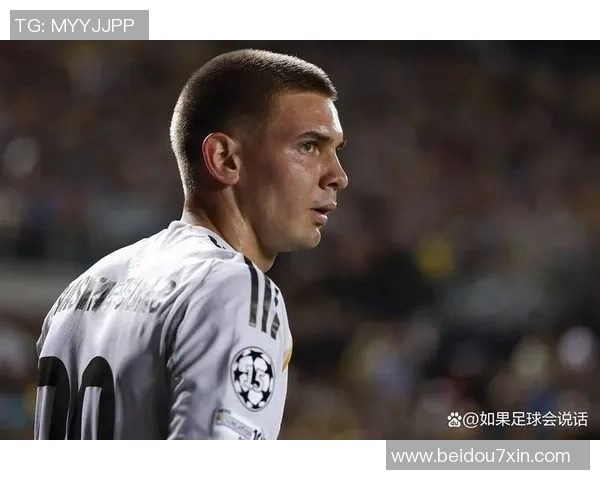 世界顶级足球球星巅峰技艺震撼呈现全场观众热血沸腾 世界顶级足球球星巅峰技艺震撼呈现全场观众热血沸腾