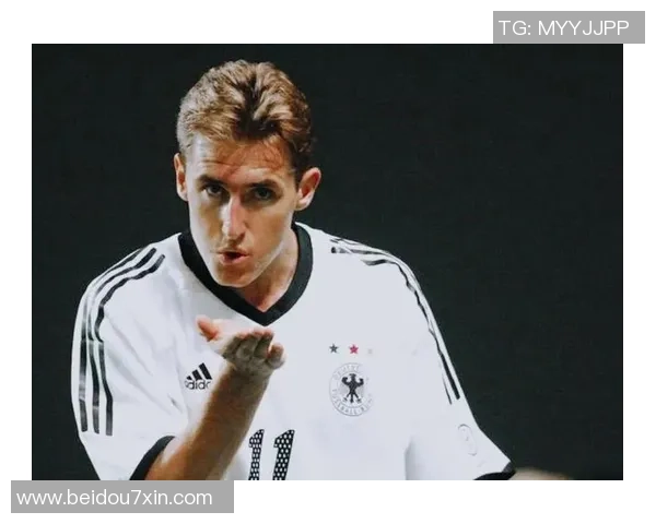 纹身汉字的足球明星是谁 了解背后深意与个人故事 纹身汉字的足球明星是谁 了解背后深意与个人故事