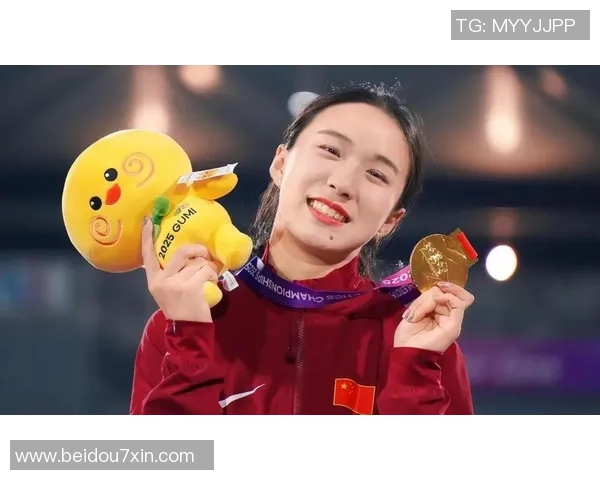 足球明星的妹妹崭露头角成为新一代运动天才引关注